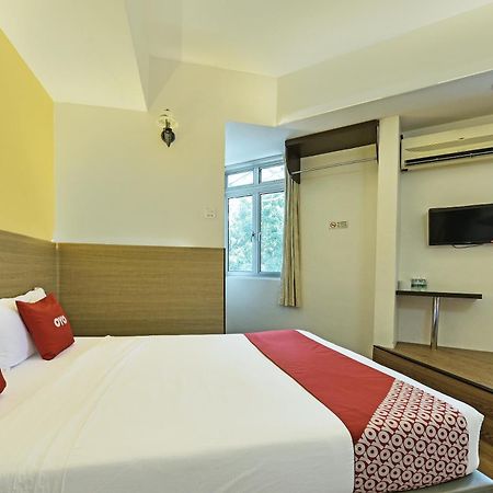 Super Oyo 44036 Hotel De Perdana Hill Batu Pahat Dış mekan fotoğraf