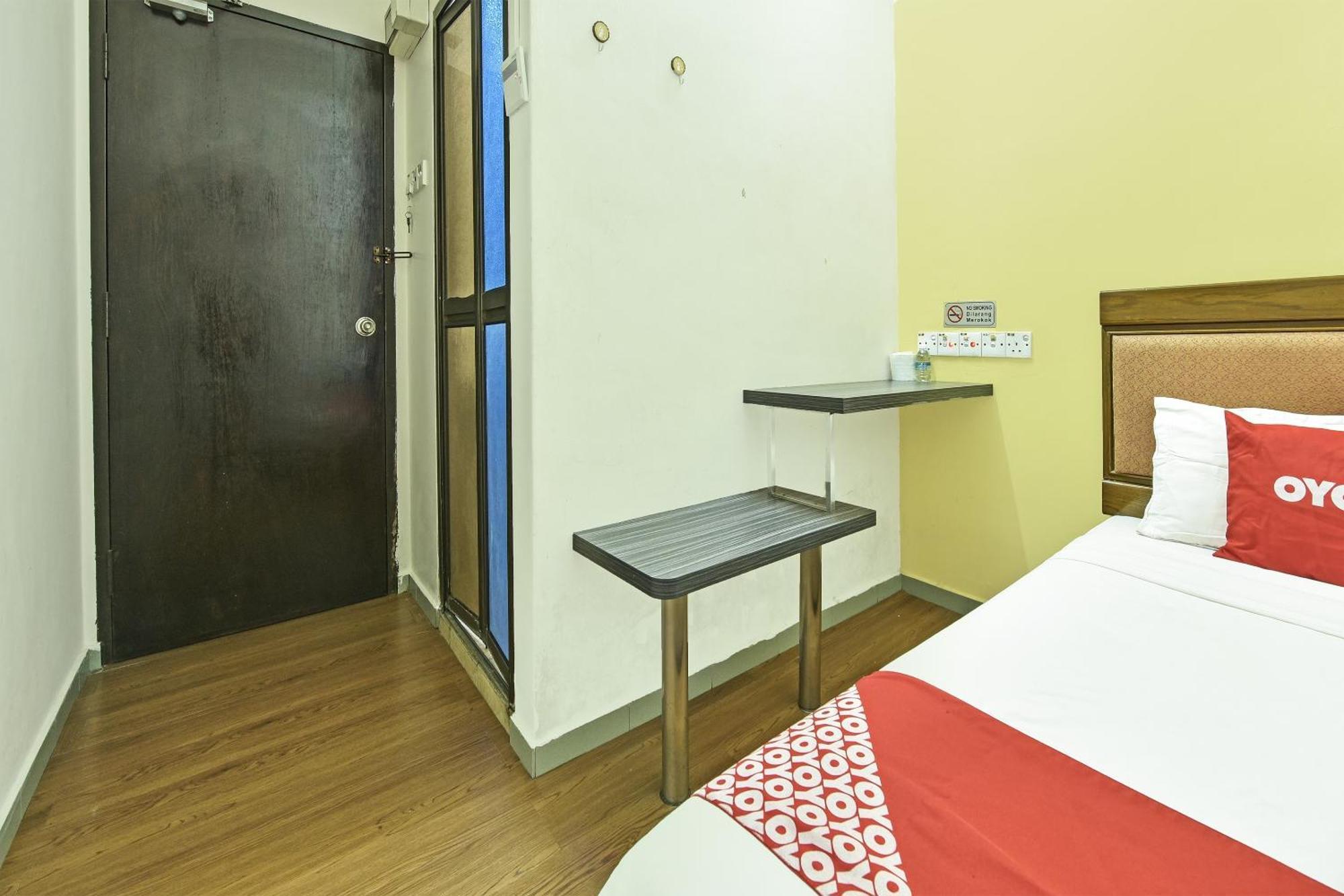 Super Oyo 44036 Hotel De Perdana Hill Batu Pahat Dış mekan fotoğraf