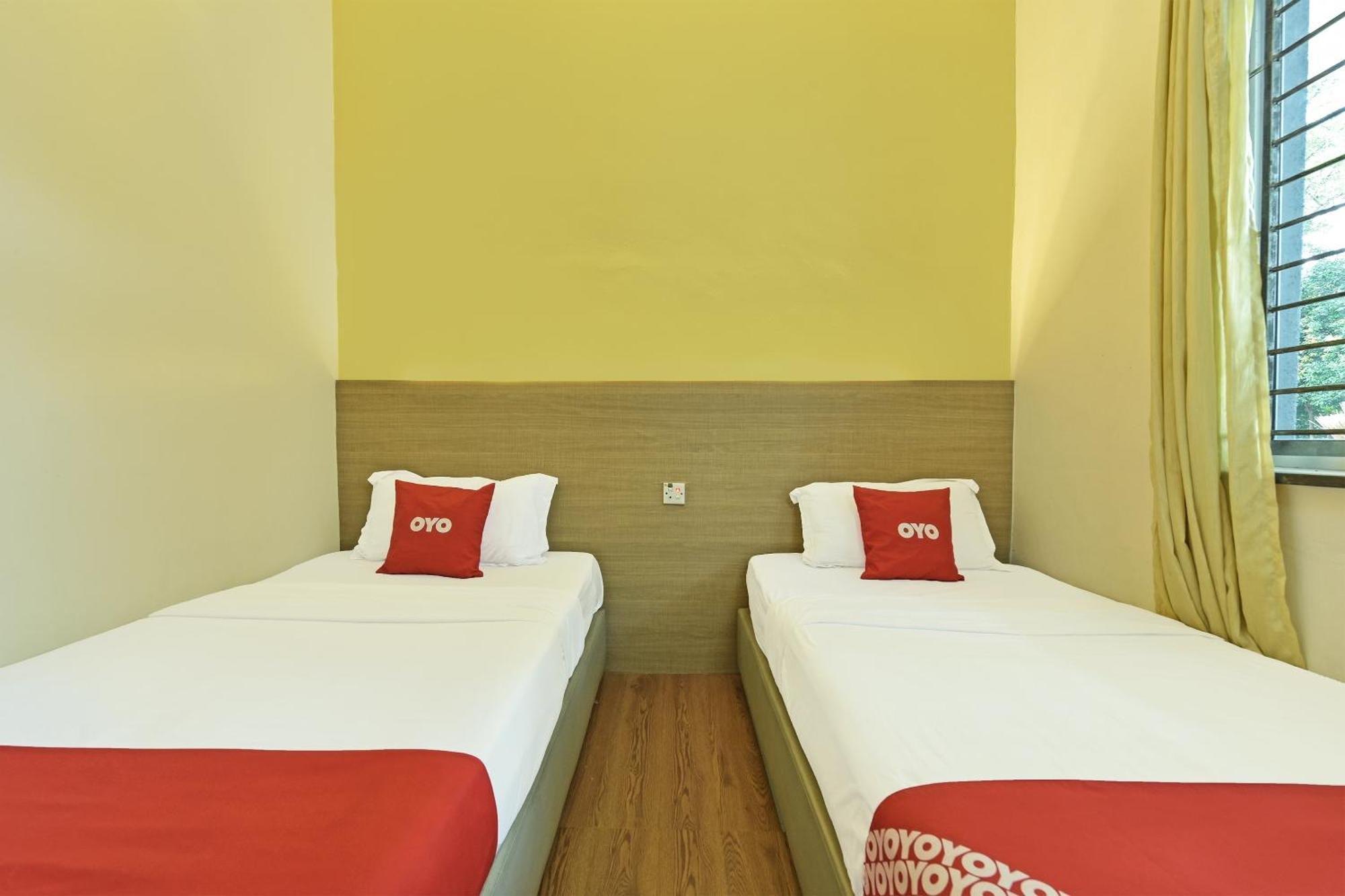 Super Oyo 44036 Hotel De Perdana Hill Batu Pahat Dış mekan fotoğraf